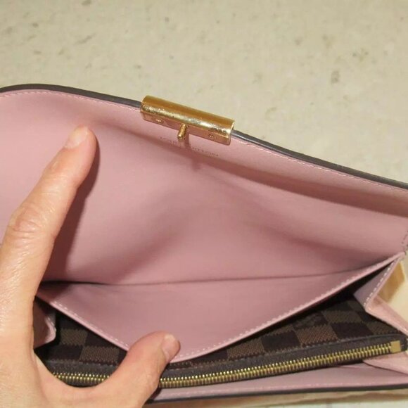 2019 Louis Vuitton FRANCE Damier Pink Croisette Pink Tassel Emilie Sarah Wallet - Picture 12 of 16